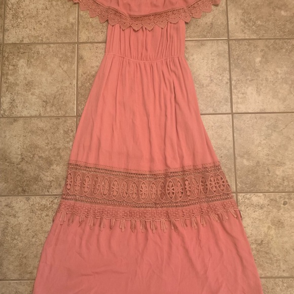 Dress - Picture 2 of 7